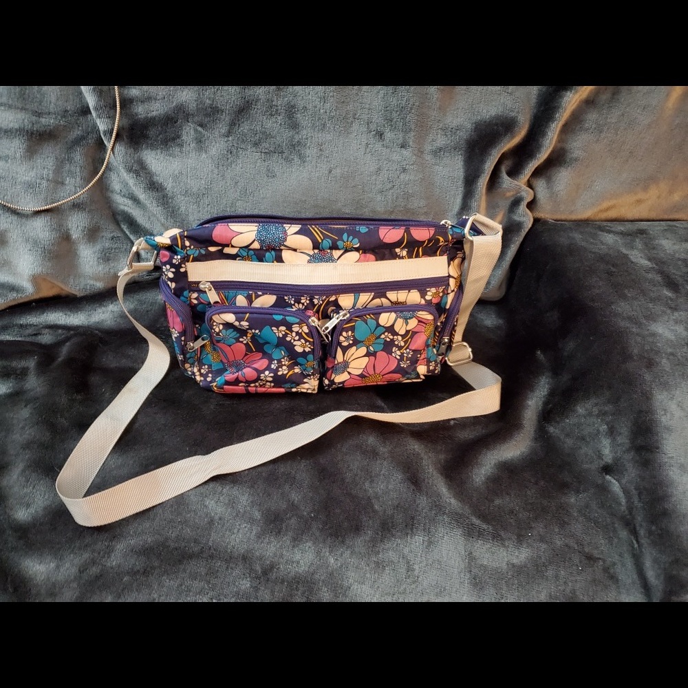 Woman’s bag - Picture 3 of 4